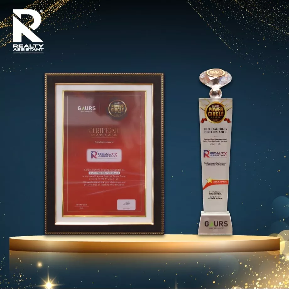 Awarded Outstanding Performer At Gaurs Power Circle